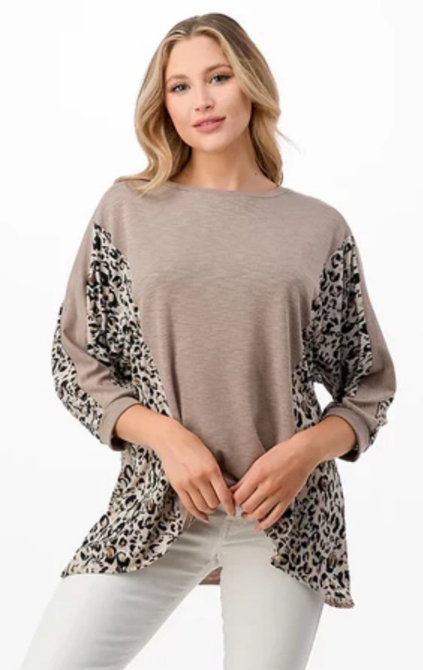 Leopard Print Detail Contrast Top